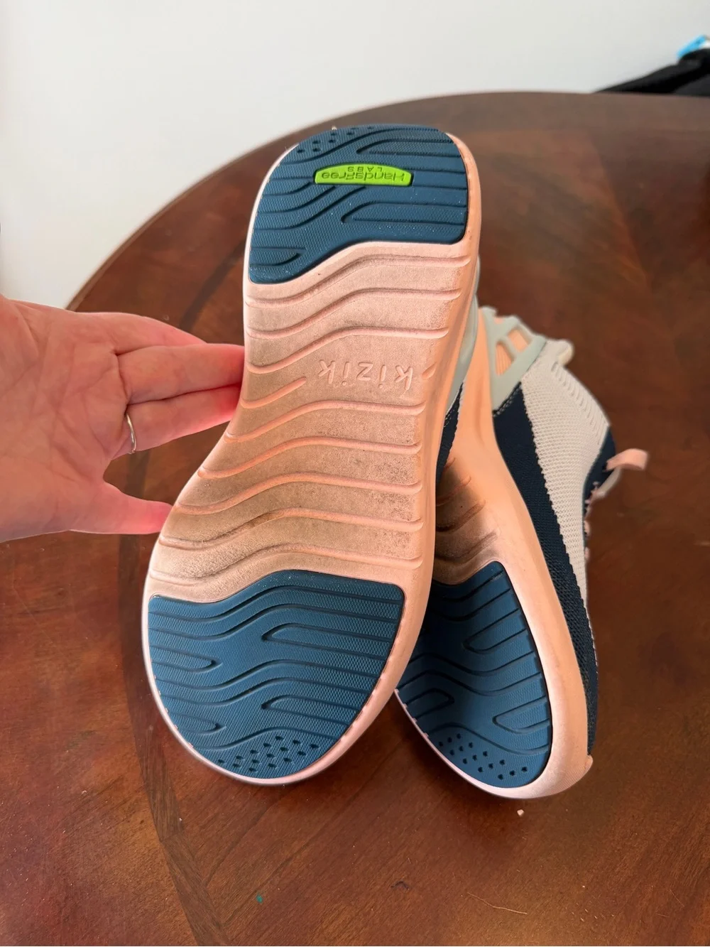 Kizik Hands-free Slip On Shoes Women’s Size 9 Athena Bahamas Sneakers
